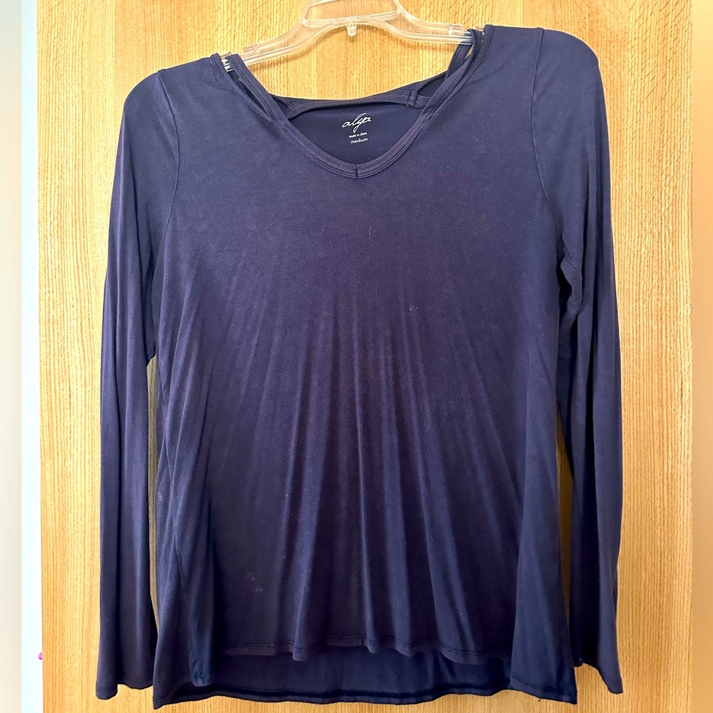 American Eagle long sleeve t shirt size medium
